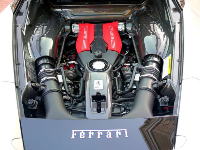 フェラーリ 488GTB F1 DCT ディーラー車 愛知県の詳細画像 その12
