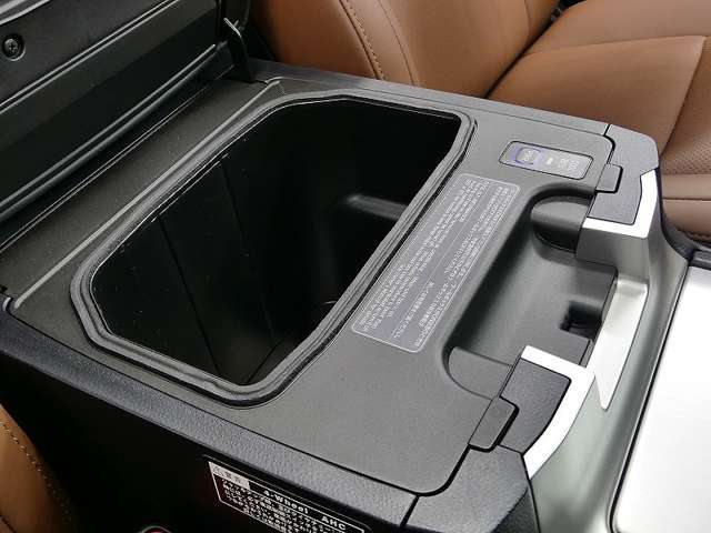 トヨタ ランドクルーザー200 4.6 ZX 4WD リアエンタ クールBOX 寒冷地 パワーバック 愛知県の詳細画像 その14