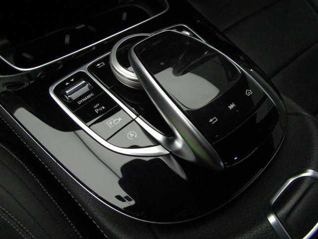 メルセデス・ベンツ Eクラスワゴン E200 4マチック アバンギャルド (BSG搭載モデル) AMGライン 4WD 弊社下取ドラレコ360℃カメラワンオナAAC 埼玉県の詳細画像 その17