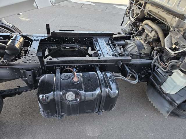 いすゞ エルフ 4.3 ダンプ フルフラットロー LTD ディーゼル 外装仕上済 内装クリーニング済 支柱無し 茨城県の詳細画像 その11