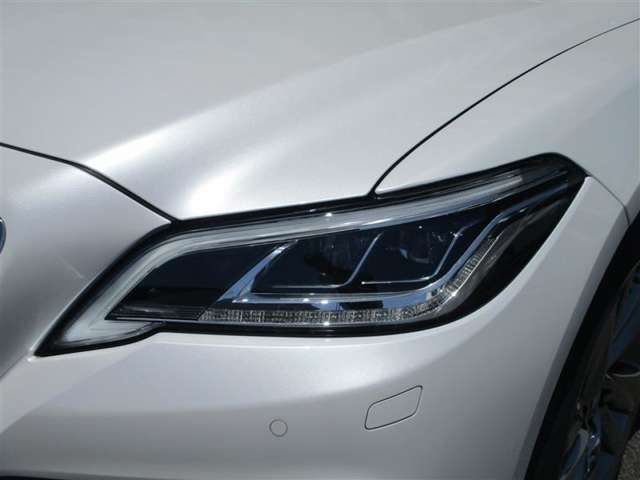 トヨタ クラウン ハイブリッド 2.5 RS アドバンス LEDライト・ワンオーナー・本革シート 高知県の詳細画像 その4