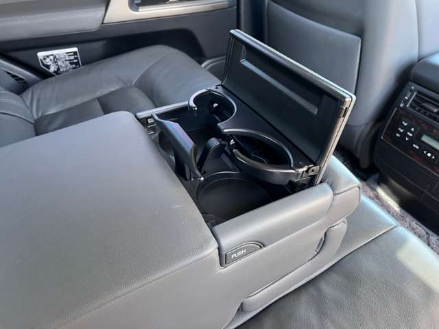 トヨタ ランドクルーザー200 4.6 ZX 4WD ワンオーナー エアサス サンルーフ 愛知県の詳細画像 その15
