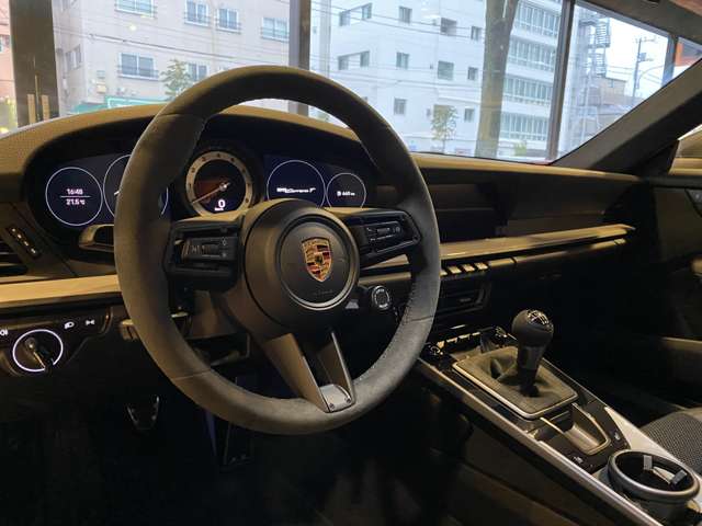 ポルシェ 911 カレラT エアロキットカーボンルーフクレヨンOP389 東京都の詳細画像 その4