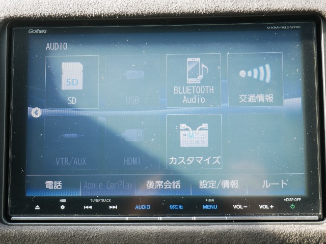【Bluetooth】Bluetooth対応でスマートフォンとワイヤレス接続！通話や音楽再生などが利用できます。安心・快適なドライブをサポートします。