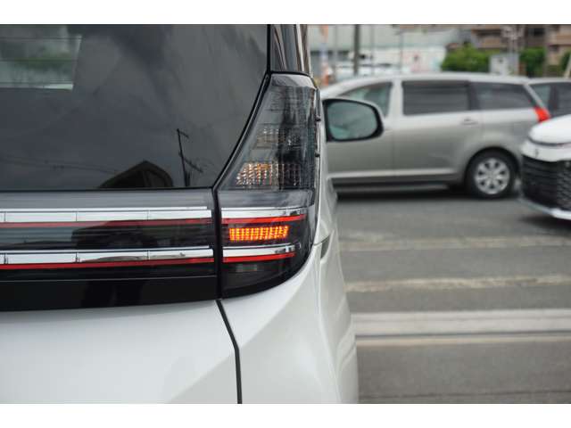 トヨタ ヴォクシー 2.0 S-G 登録済未使用車 ディスプレイ 衝突軽減 LED 大阪府の詳細画像 その14