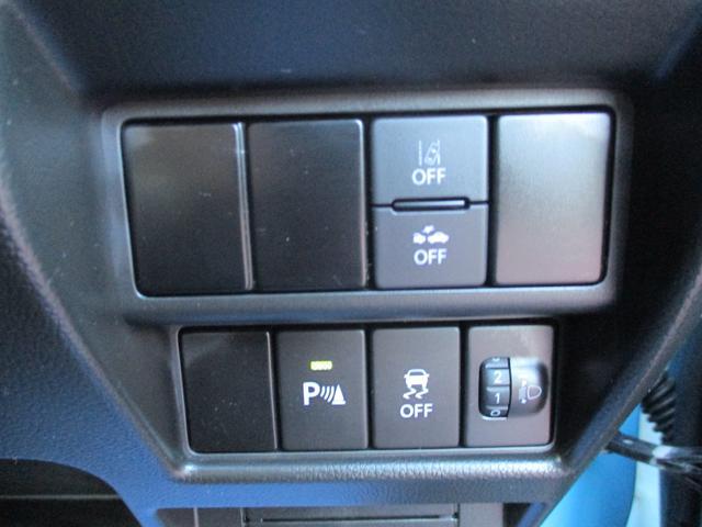 【運転席スイッチ類】アイドリングストップ＆デュアルカメラブレーキサポート＆ＥＳＰの各ボタン運転席右下にございます♪