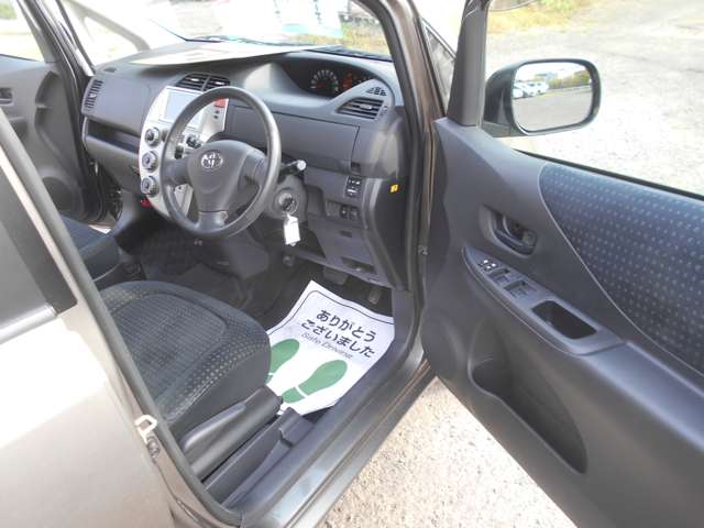 トヨタ ラクティス 1.5 X ウェルキャブ 助手席リフトアップシート車 Aタイプ 4WD  北海道の詳細画像 その11