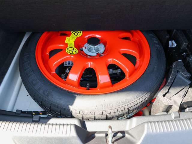 ジャガー XE 20d Rスポーツ 黒×赤シート 弊社ユーザー様下取低距 静岡県の詳細画像 その12