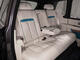 ラウンジシートと呼ばれる後部座席、Rolls Royce初となる背もたれの折り畳みタイプのお車です