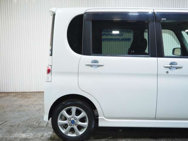 2011 Daihatsu Tanto – thumbnail 42
