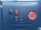 プッシュスタートボタンは、GARAX製に交換されております。AVESTのドアミラーウインカーの切り替えスイッチ等も備わっており、運転席から操作しやすくなっております。