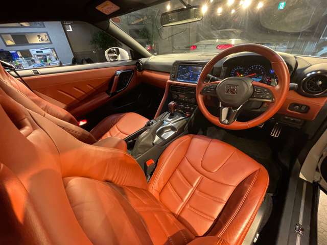 日産 GT-R 3.8 プレミアムエディション 4WD 内装オレンジ色 神奈川県の詳細画像 その20