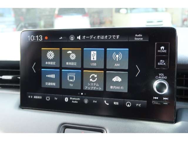 次世代コネクテッド技術Honda CONNECT☆スマホでクルマの操作や確認ができるリモート操作や、クルマのキーになるデジタルキー、車内Wi-Fiなど快適なカーライフを提供します。（有償：別途要加入）