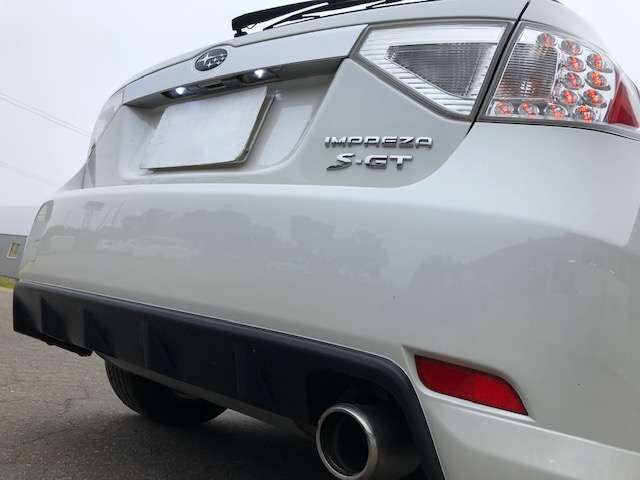 スバル インプレッサハッチバック 2.0 S-GT スポーツパッケージ 4WD 5速マニュアル STIシフトノブ 北海道の詳細画像 その3