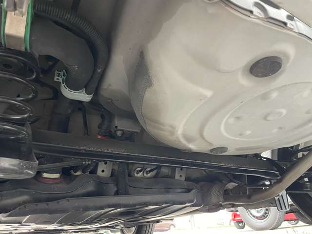 2009 Toyota iQ – thumbnail 23