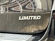 ブラックのボディにメッキのLIMITEDの文字がアクセントになるデザインです。