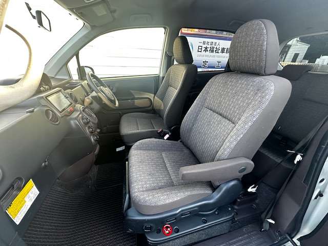 トヨタ スペイド 1.5 F ウェルキャブ 助手席リフトアップシート車 Aタイプ 助手席リフトアップシート車 Aタイプ 千葉県の詳細画像 その14