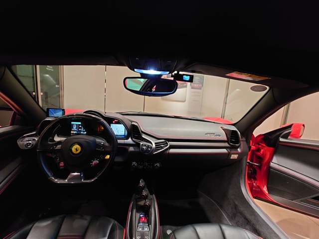 フェラーリ 458イタリア F1 DCT D車 LED付カーボンステア リアカメラ 宮城県の詳細画像 その2