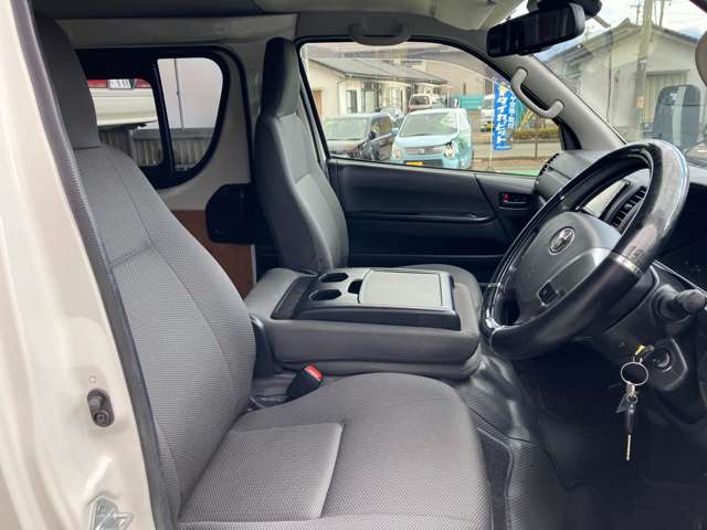トヨタ レジアスエース 2.8 DX ロングボディ ディーゼルターボ 4WD ナビ バックカメラ ETC 長野県の詳細画像 その12