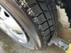 タイヤの残り溝もまだあります。　　※　写真掲載タイヤゲージは付属しません。　株式会社カーコレは【Total Car Life Support】をご提供してまいります。　http://www.carkore.jp/