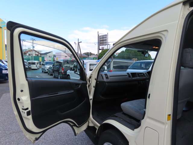 トヨタ ハイエースコミューター 2.7 GL 8ナンバー 工作車登録 5人乗り 千葉県の詳細画像 その20
