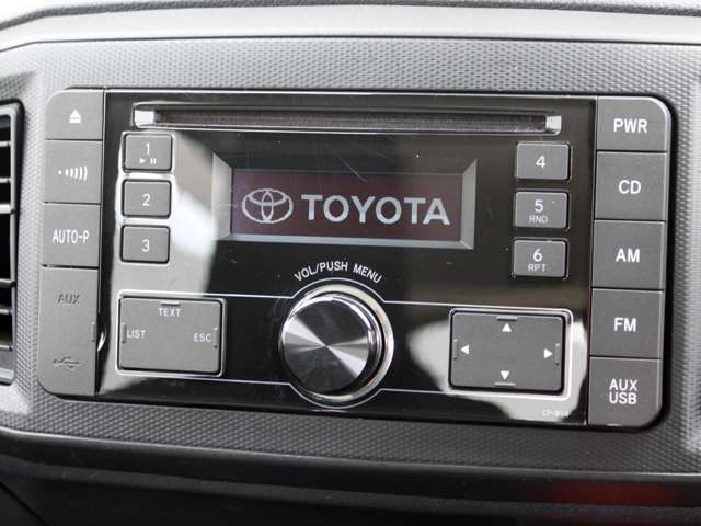 �g���^�����I�[�f�B�I��CD��FM/AM�̑���AUX�EUSB�t