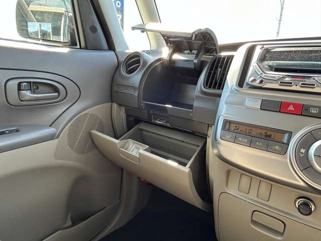 2010 Daihatsu Tanto – thumbnail 44