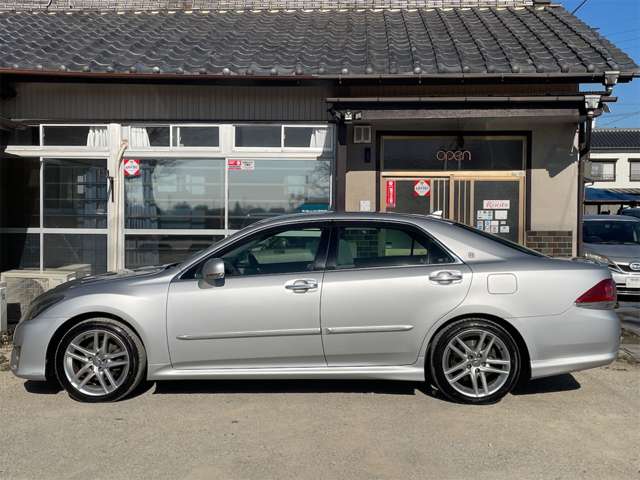 2010 Toyota Crown Athlete – thumbnail 44