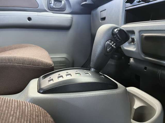 2011 Mitsubishi Town Box – thumbnail 44
