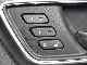 【ドライビングポジションメモリー】ドライビングポジションメモリーナビ装備車です。運転席に設置されたボタンを押すことで運転席の位置を保存した状態に自動調整する役割を持っています。