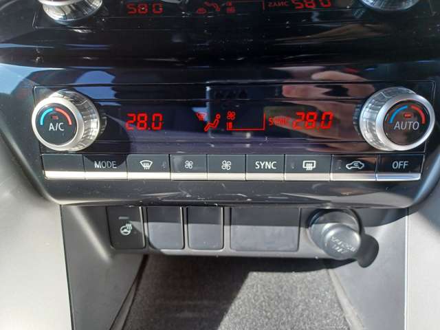 三菱 エクリプスクロス PHEV 2.4 G 4WD ETC・ナビ・オートライト・シートH 広島県の詳細画像 その16