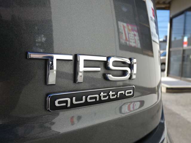アウディ Q7 45 TFSI クワトロ Sラインパッケージ 4WD マトリックスLED・黒レザー・エアサス 福岡県の詳細画像 その12