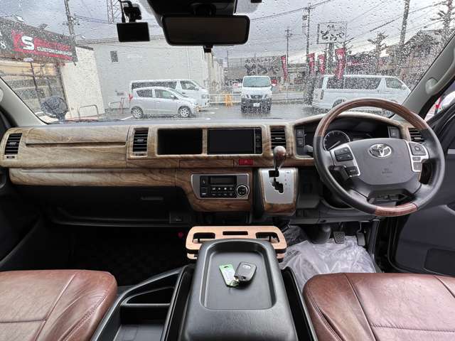 トヨタ ハイエース 2.7 GL ロング ミドルルーフ 4WD アゲ系 ウッド調内装 シートアレンジ 愛知県の詳細画像 その16