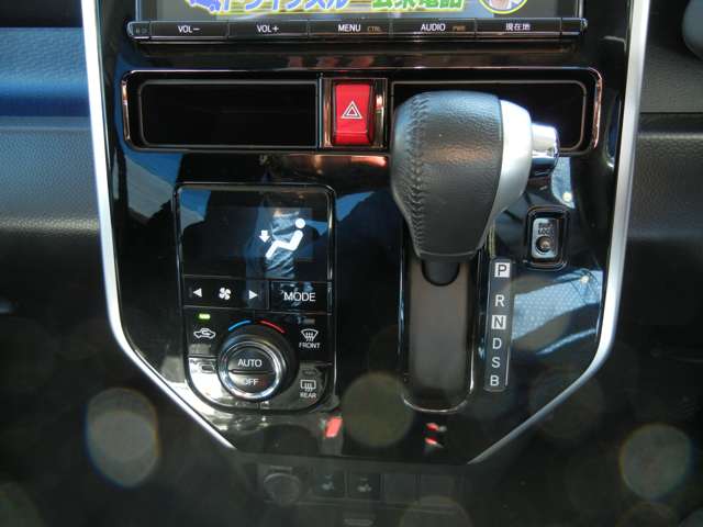 トヨタ ルーミー 1.0 カスタム G S 9型ナビ・スタッドレスホイルタイヤ4本付き 埼玉県の詳細画像 その12