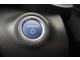 スマートキー対応のプッシュスタートを採用しスムーズに発進可能です。