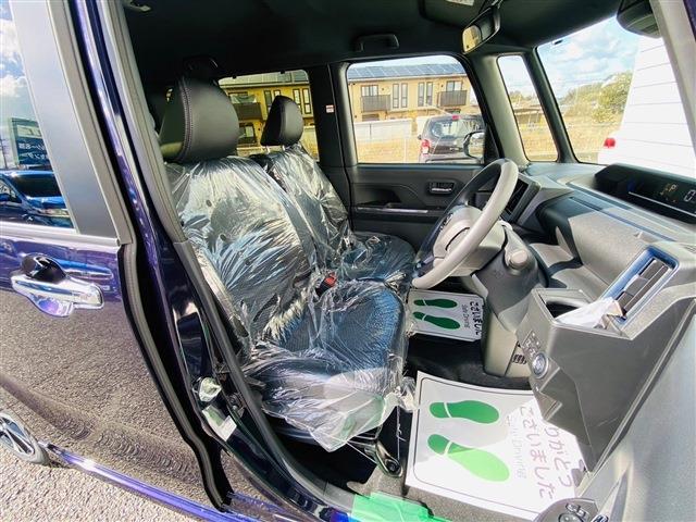 タントカスタムの運転席・助手席シートはシートヒーター付きです。