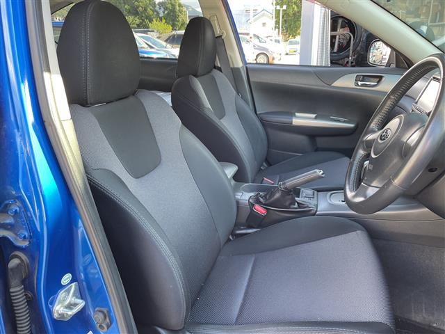 2008 Subaru Impreza Hatchback – thumbnail 5