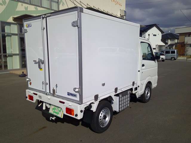 マツダ スクラムトラック 660 KC エアコン・パワステ 冷凍車 福岡県の詳細画像 その5
