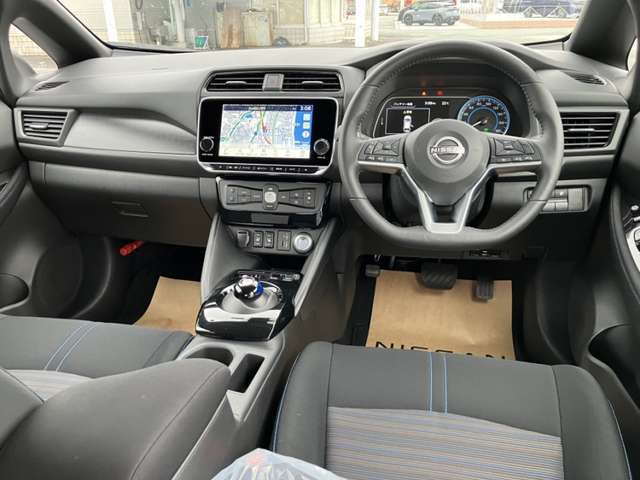 納車から１ヶ月を目安に無料点検を受けていただけます。（最寄りの日産のお店でも可能です）