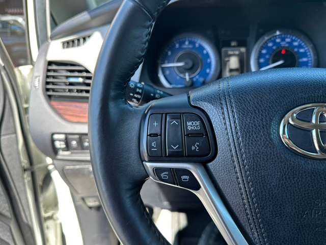 米国トヨタ シエナ 3.5 V6 リミテッド 2015yモデル リミテッド レザーシート 埼玉県の詳細画像 その9