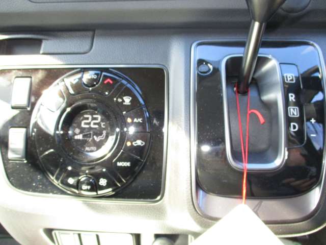 日産 キャラバン 2.4 グランド プレミアムGX ロングボディ ディーゼルターボ 4WD ライトパッケージ 寒冷地仕様 兵庫県の詳細画像 その19