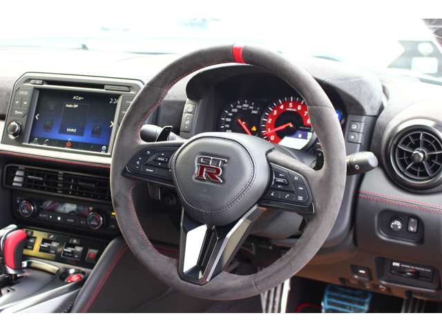 日産 GT-R 3.8 NISMO スペシャル エディション 4WD 登録済未使用車 チタン合金製マフラー 愛知県の詳細画像 その8