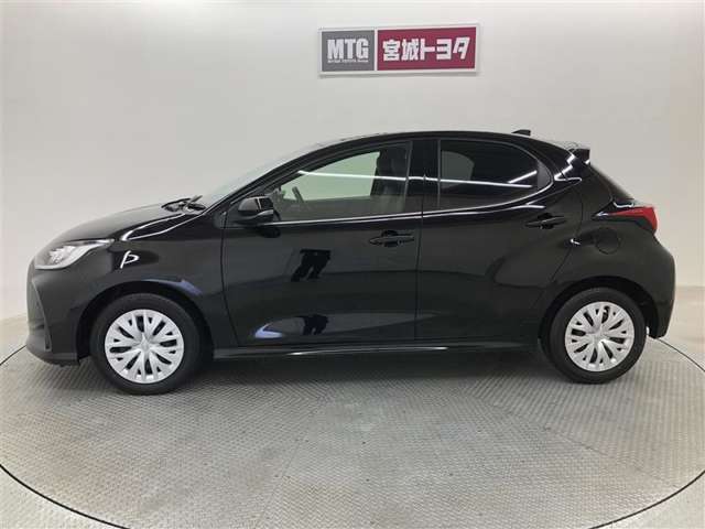 トヨタ自慢の“まるごとクリーニング”を施工済！ボディーはもちろん、タイヤ・ホイールまで、ピッカピカ☆♪比べてください、自信があります！