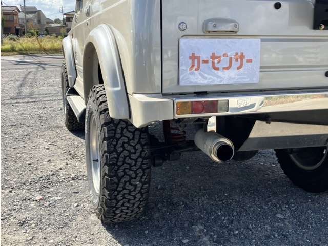 スズキ ジムニー 660 4WD 5MT エアコン 社外AW 全塗装済 茨城県の詳細画像 その8