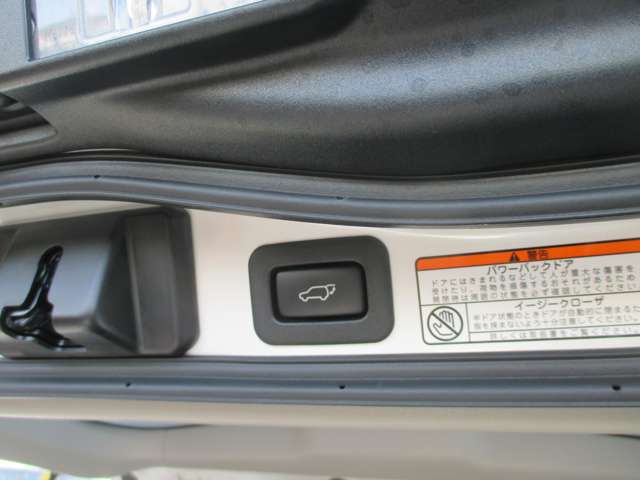 レクサス LX 570 4WD ワンオーナー車・リアエンター・Pドア・HUD 大阪府の詳細画像 その9