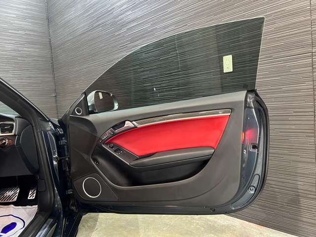 アウディ S5 4.2 FSI クワトロ 4WD 赤革 新品車高調 RSグリル仕様 北海道の詳細画像 その18