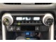 左右独立温度コントロールフルオートエアコン装備。　運転席／助手席それぞれ温度設定が可能。