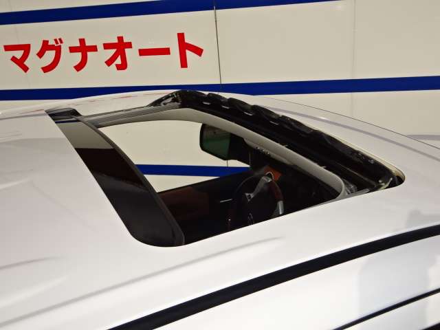 米国トヨタ タンドラ クルーマックス 1794エディション 5.7 V8 ワンオーナー・禁煙・社外アルミ&マフラー 神奈川県の詳細画像 その11