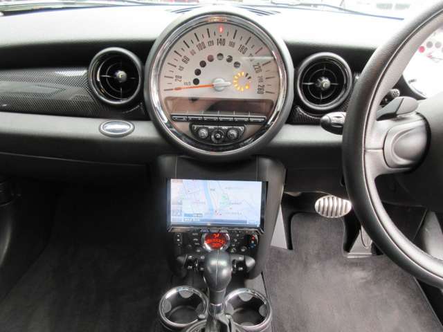 2011 MINI MINI Clubman – thumbnail 23