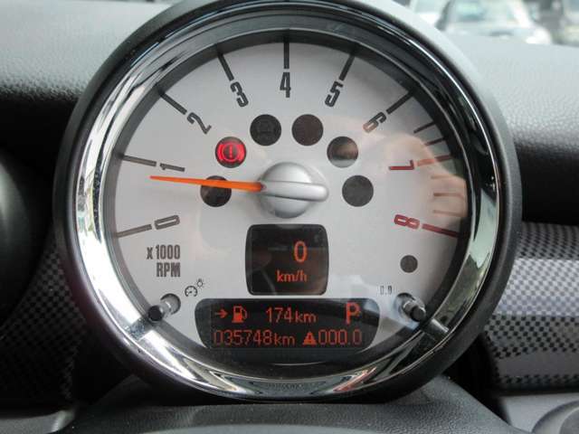 2011 MINI MINI Clubman – thumbnail 28